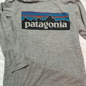 Patagonia Boy's Long Sleeve Cap Cool Daily T-Shirt Capilene XS 5-6